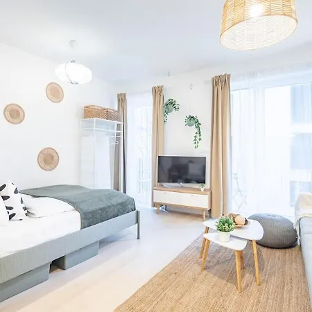 - Comfy - New Апартаменты