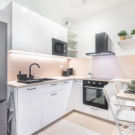 - Comfy - New * Budapest