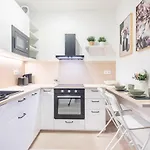 - Comfy - New Apartmán Budapešť